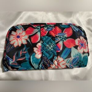 NWT: LUG: Flash Cosmetic Case